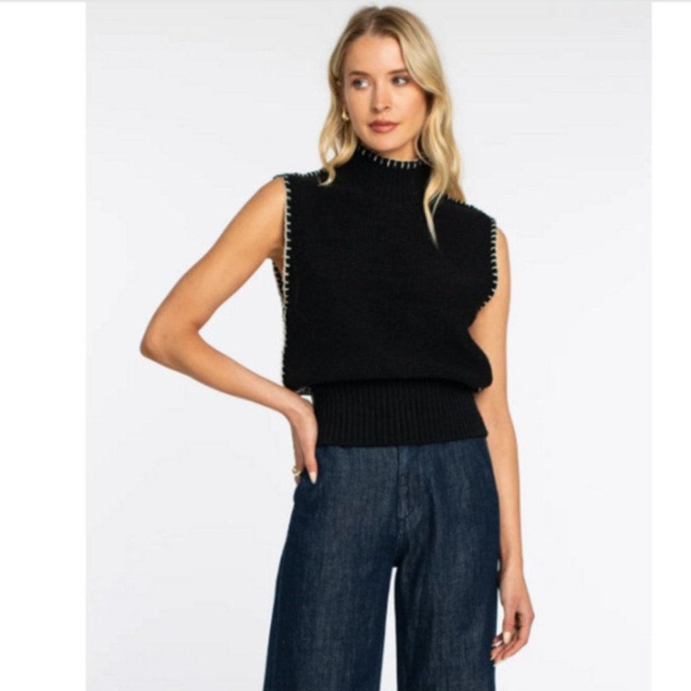 Elizabeth James Cheyenne Sweater Vest Black Ivory M NWT Minimalist Preppy